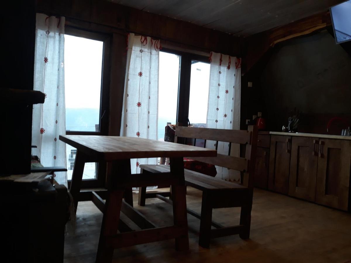 팔리아니츠야 Oak House 아파트 외부 사진